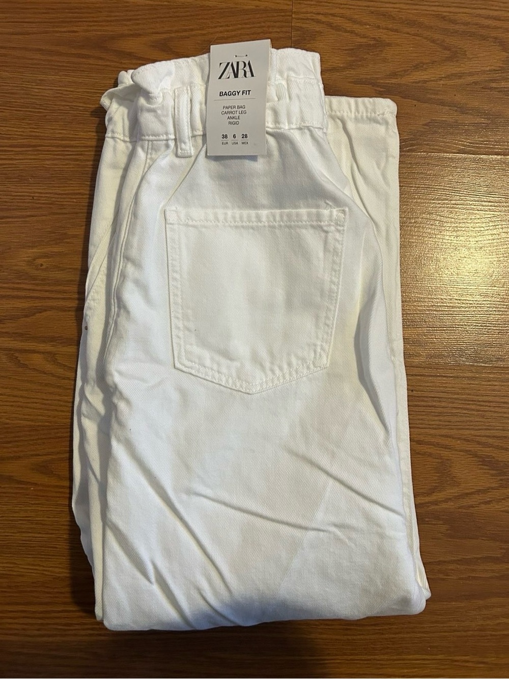 Zara White Paperbag Waist Baggy Jeans - Picture 2 of 4